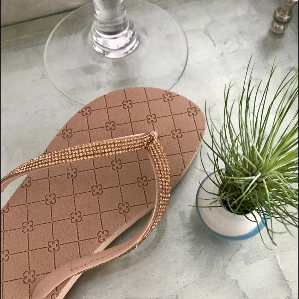 NWOT SPARKLED BRAZILIAN FLIP FLOP